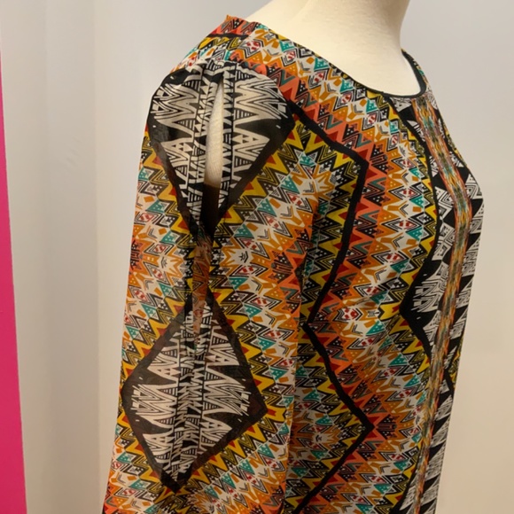 Multi Color Aztec Print Shift Dress - Picture 4 of 5